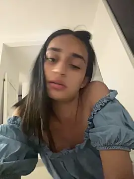 Snapshot of Bella_Nyx chatting on November 8, 2025, 11:52 pm Bella Nyx online show from November 8, 2025, 11:52 pm