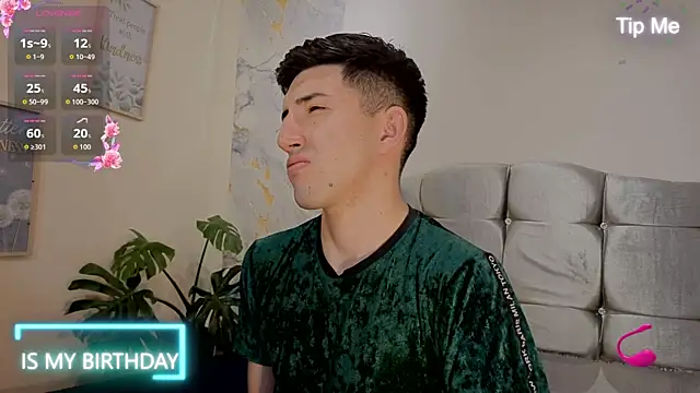 Un Sluttyy online show from July 9, 2026, 11:48 pm