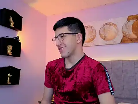 Un Sluttyy online show from November 9, 2025, 11:58 am