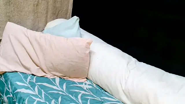 Snapshot of SexyDynamitexxx chatting on March 13, 2026, 12:43 pm SexyDynamitexxx online show from March 13, 2026, 12:43 pm