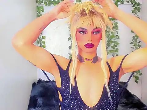 Snapshot of Sofia-hot_ chatting on November 12, 2025, 9:40 pm Sofia-hot online show from November 12, 2025, 9:40 pm