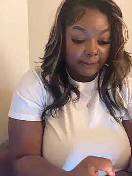 Fxncymuse online show from March 15, 2026, 2:35 pm