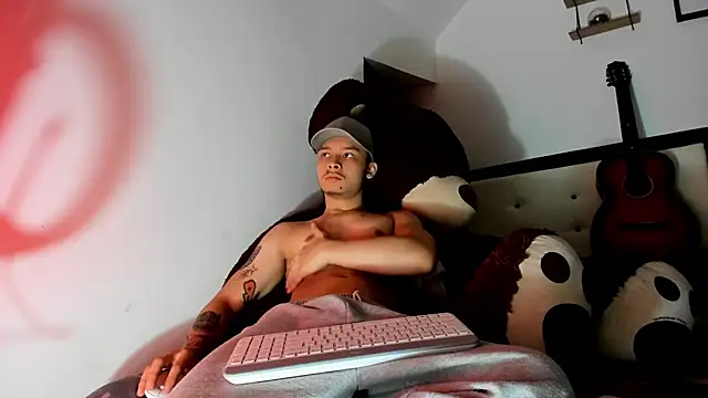 Zeus Jeff online show from December 3, 2025, 8:08 pm