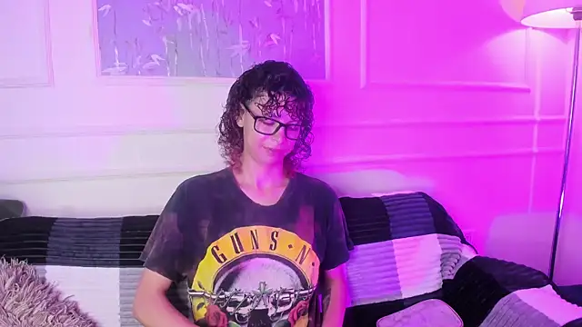 AliceMadnes online show from March 19, 2026, 1:22 pm