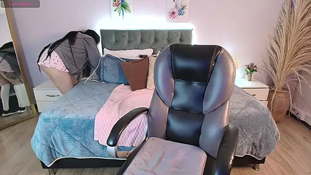 Snapshot of Neo_sarah_ chatting on July 5, 2026, 2:49 am Neo sarah online show from July 5, 2026, 2:49 am