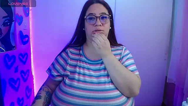Snapshot of kattybbwbigboobs_ chatting on July 16, 2026, 8:39 pm kattybbwbigboobs online show from July 16, 2026, 8:39 pm