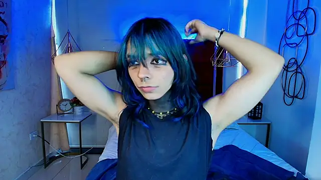 Snapshot of luxiel_ chatting on June 12, 2026, 10:07 pm luxiel online show from June 12, 2026, 10:07 pm
