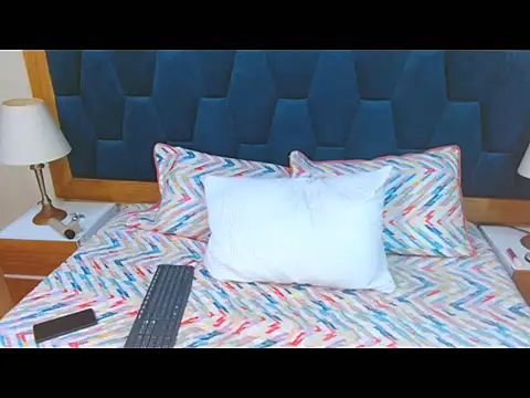 Snapshot of morrigan_luxus2 chatting on November 27, 2025, 11:27 pm morrigan luxus2 online show from November 27, 2025, 11:27 pm