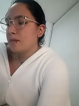 phoop lilaa online show from February 6, 2026, 3:46 am