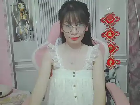 Snapshot of Ella039 chatting on May 22, 2026, 3:32 pm Ella039 online show from May 22, 2026, 3:32 pm