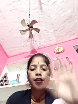 Snapshot of Hot_eras8 chatting on November 16, 2025, 3:17 pm Hot eras8 online show from November 16, 2025, 3:17 pm