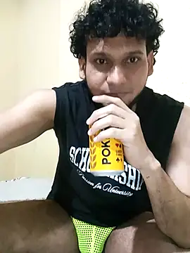 prototipoA45 online show from December 18, 2025, 4:39 am