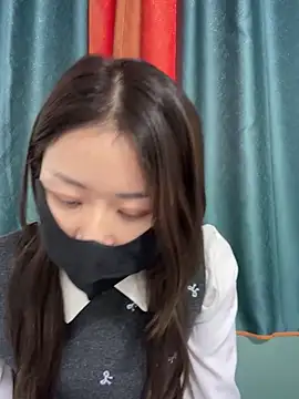 Cara-02 online show from November 18, 2025, 4:38 am