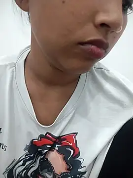 Sexy Divya   online show from August 6, 2026, 3:01 am