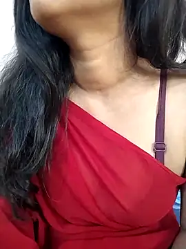 Sexy Divya   online show from April 30, 2026, 7:04 am