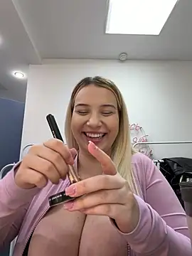 KilianaNoir online show from February 15, 2026, 6:47 am