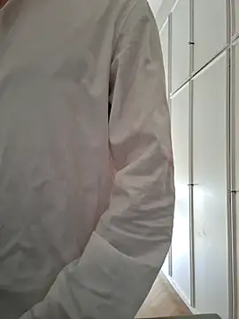 Snapshot of CuteDaddy92 chatting on March 19, 2026, 8:36 am CuteDaddy92 online show from March 19, 2026, 8:36 am