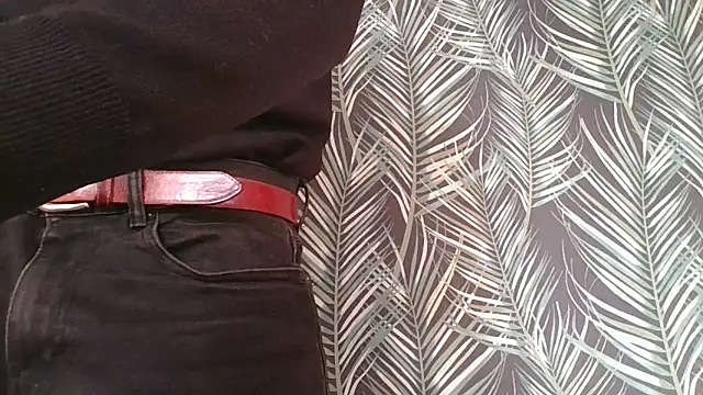 CuteDaddy92 online show from December 19, 2025, 2:19 pm