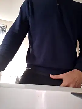 Snapshot of CuteDaddy92 chatting on March 1, 2026, 4:18 pm CuteDaddy92 online show from March 1, 2026, 4:18 pm