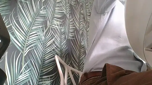 Snapshot of CuteDaddy92 chatting on March 13, 2026, 10:42 am CuteDaddy92 online show from March 13, 2026, 10:42 am