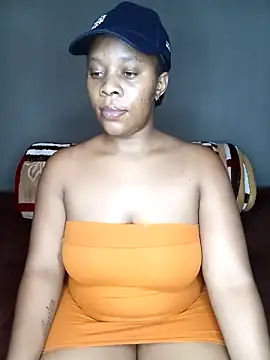 Emmylove-xr25 online show from November 28, 2025, 6:30 pm