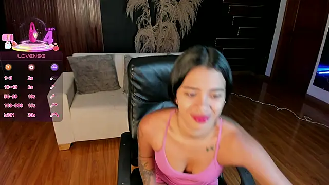 Saara Corraless online show from November 12, 2025, 7:29 pm