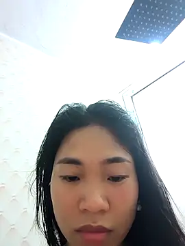 Lynly k2 online show from May 10, 2026, 11:58 am