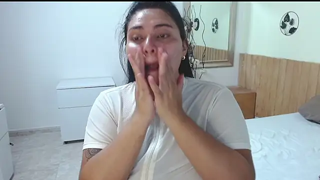 MariaVex online show from November 26, 2025, 7:58 pm