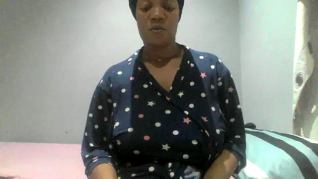 Snapshot of DustyLucy02 chatting on May 2, 2026, 4:23 pm DustyLucy02 online show from May 2, 2026, 4:23 pm