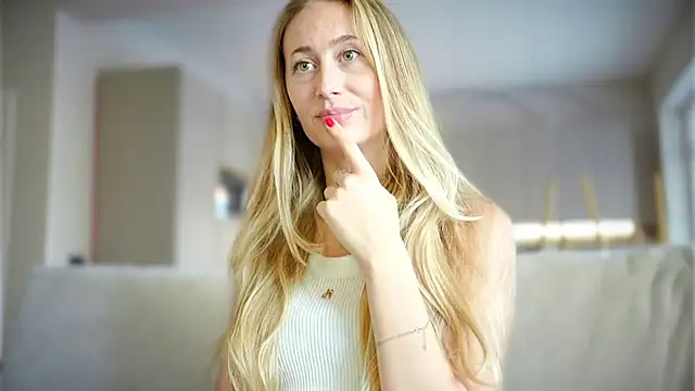 Snapshot of Most_Beauty chatting on November 15, 2025, 1:15 pm Most Beauty online show from November 15, 2025, 1:15 pm