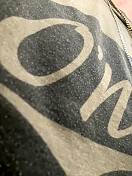 dakota1998x online show from November 15, 2025, 7:40 pm