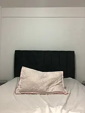Snapshot of Vianca_Costt chatting on April 16, 2026, 5:19 am Vianca Costt online show from April 16, 2026, 5:19 am
