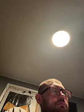 trickydickydaddy online show from May 10, 2026, 2:37 am