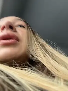 Snapshot of SashaCatt chatting on February 22, 2026, 8:49 am SashaCatt online show from February 22, 2026, 8:49 am