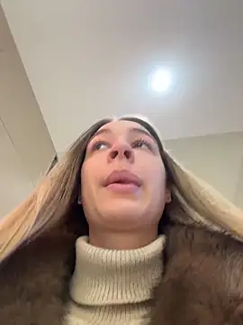 Snapshot of SashaCatt chatting on February 11, 2026, 7:41 am SashaCatt online show from February 11, 2026, 7:41 am