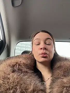 Snapshot of SashaCatt chatting on February 17, 2026, 9:06 am SashaCatt online show from February 17, 2026, 9:06 am