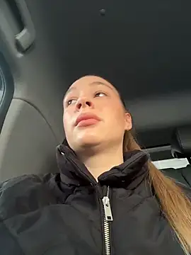 Snapshot of SashaCatt chatting on March 11, 2026, 8:19 am SashaCatt online show from March 11, 2026, 8:19 am