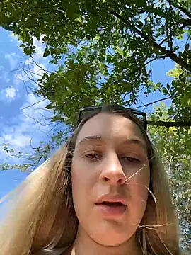 Snapshot of SashaCatt chatting on July 13, 2026, 11:20 am SashaCatt online show from July 13, 2026, 11:20 am
