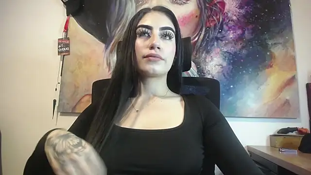 Snapshot of SCARLETT_INK_ chatting on May 18, 2026, 4:18 am SCARLETT INK online show from May 18, 2026, 4:18 am