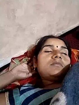 Snapshot of Seema_ji12 chatting on November 28, 2025, 4:40 pm Seema ji12 online show from November 28, 2025, 4:40 pm