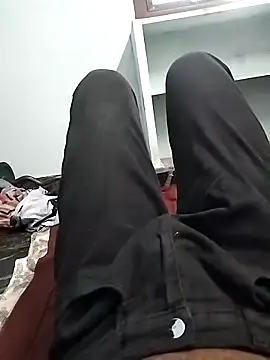 Snapshot of LEOMEGHA2026 chatting on February 7, 2026, 7:16 am LEOMEGHA2026 online show from February 7, 2026, 7:16 am