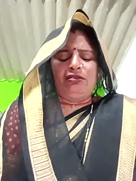 Quin love143 online show from February 1, 2026, 11:14 pm