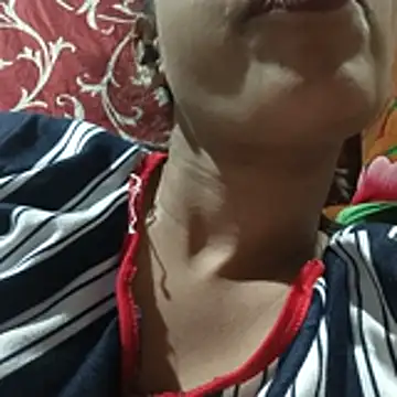 manishakapoor online show from November 18, 2025, 2:53 pm