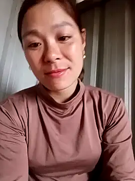 Lyla john online show from March 12, 2026, 10:19 am