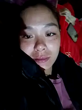 Lyla john online show from March 6, 2026, 4:51 am