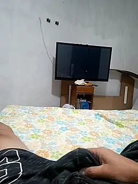 Snapshot of Lupercinio chatting on November 14, 2025, 8:45 pm Lupercinio online show from November 14, 2025, 8:45 pm