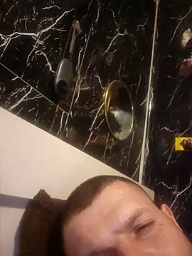 Saddamzaid1985 online show from April 18, 2026, 12:40 pm