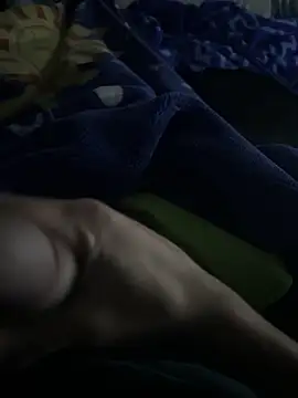 groschibre40100 online show from December 16, 2025, 11:20 pm