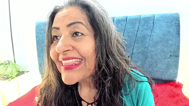 Snapshot of Victoriaa_Anderson chatting on July 21, 2026, 9:38 pm Victoriaa Anderson online show from July 21, 2026, 9:38 pm