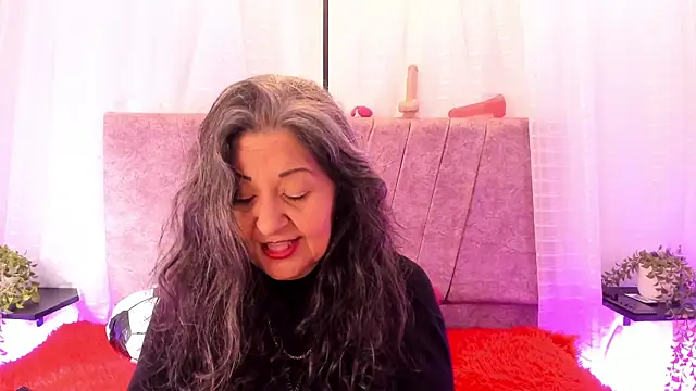 Snapshot of Victoriaa_Anderson chatting on June 17, 2026, 1:32 pm Victoriaa Anderson online show from June 17, 2026, 1:32 pm